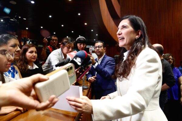 Kenia López Rabadán pide transparencia sobre revocación de visas a legisladores mexicanos